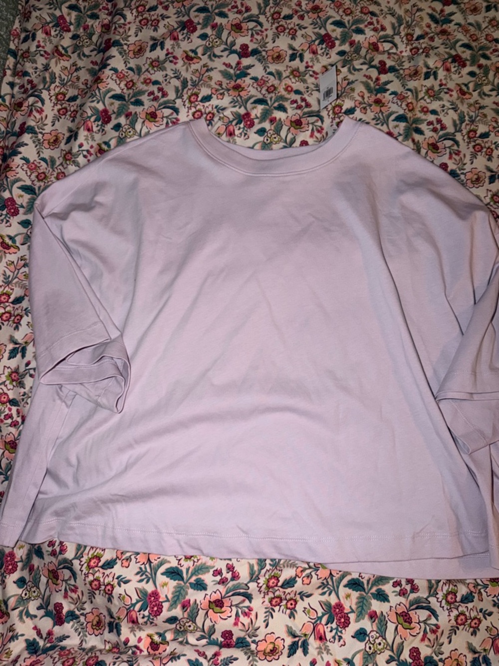 Women’s Relaxed Lilac Tee - Casual Short Sleeve Top cropped